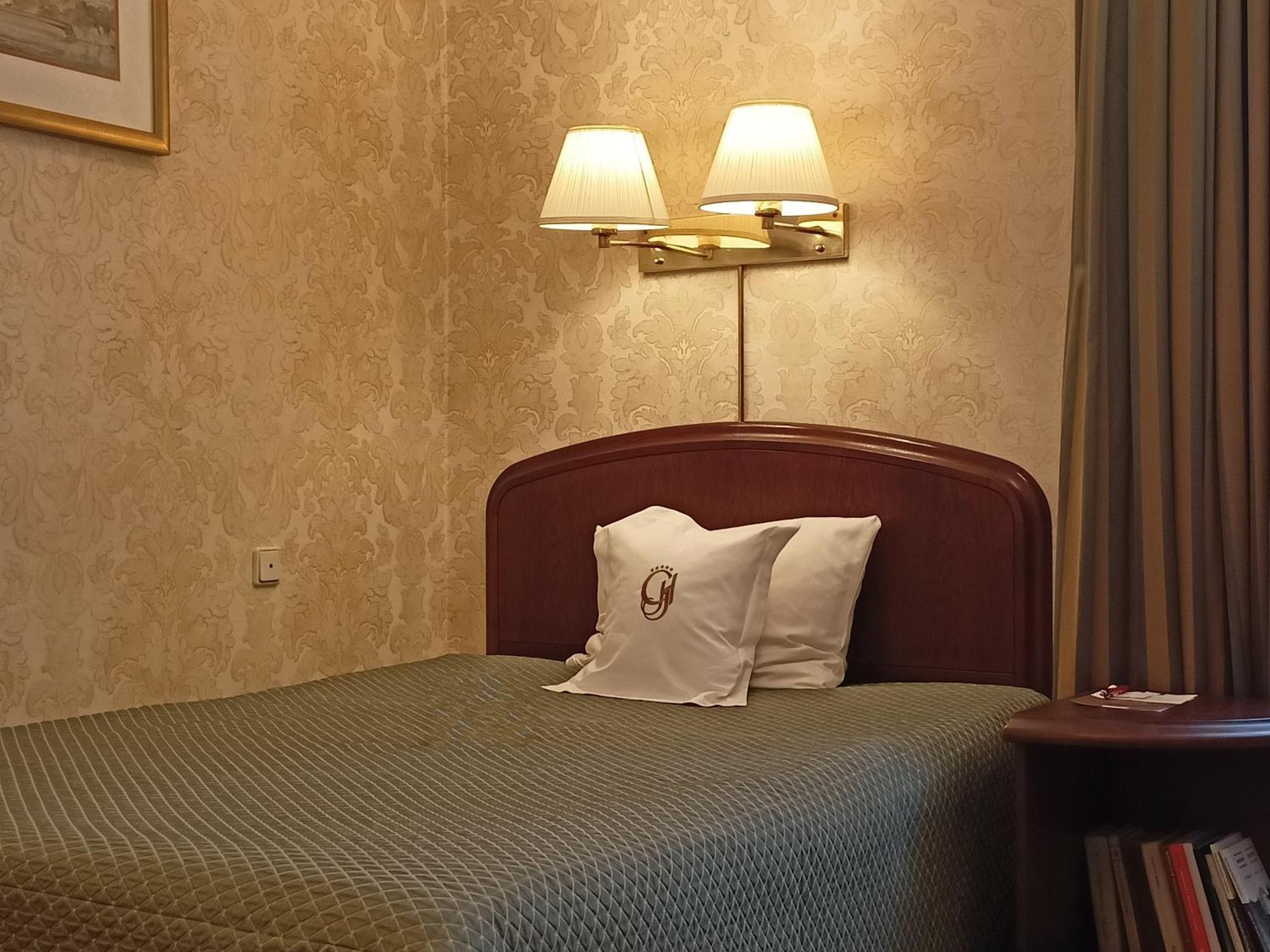 Grand Hotel