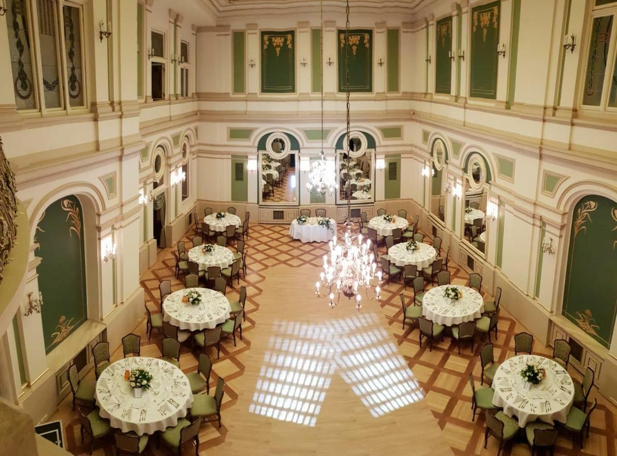 Grand 5* Krakow
